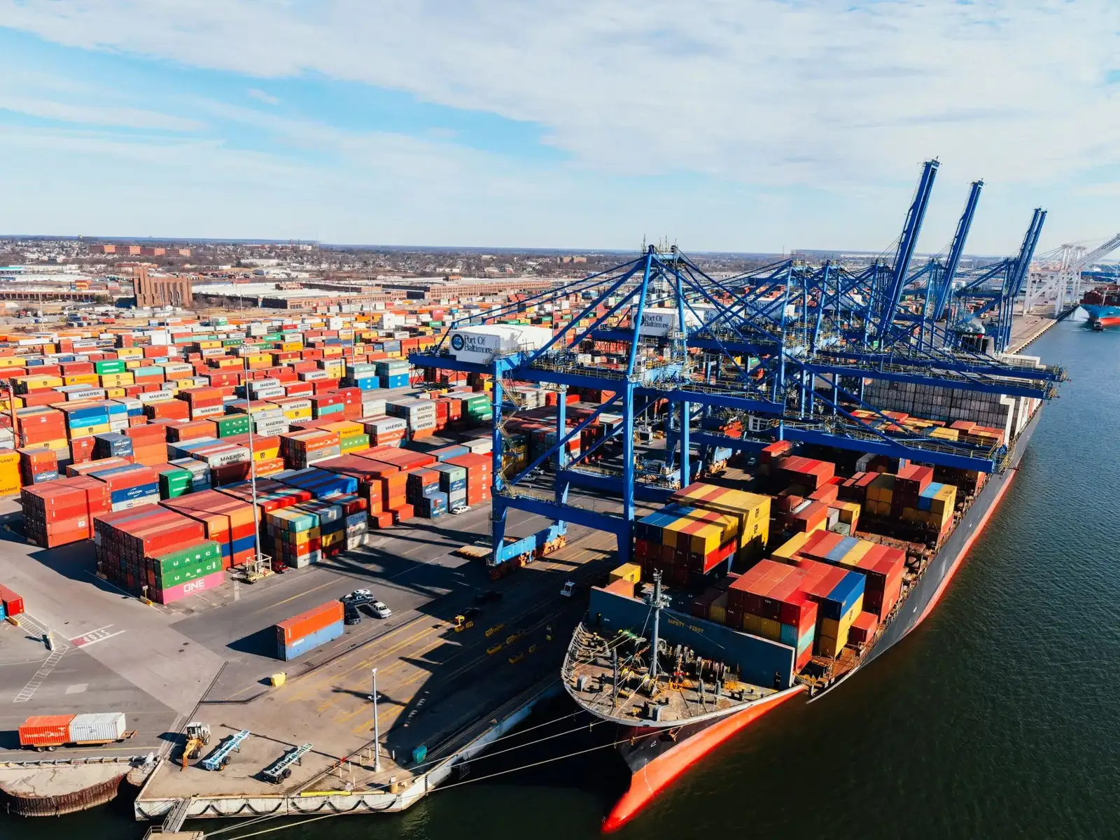 Customs clearance on arrival: duties, VAT and the documents you need